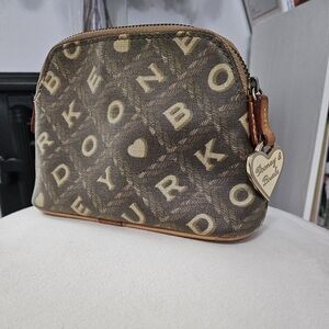 🚫❌️ SOLD!Dooney & Bourke Brown Monogram Makeup Cosmetic Accessory Bag